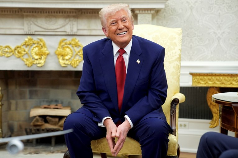 Trump: Jučerašnji dan je najveći u povijesti tržišta