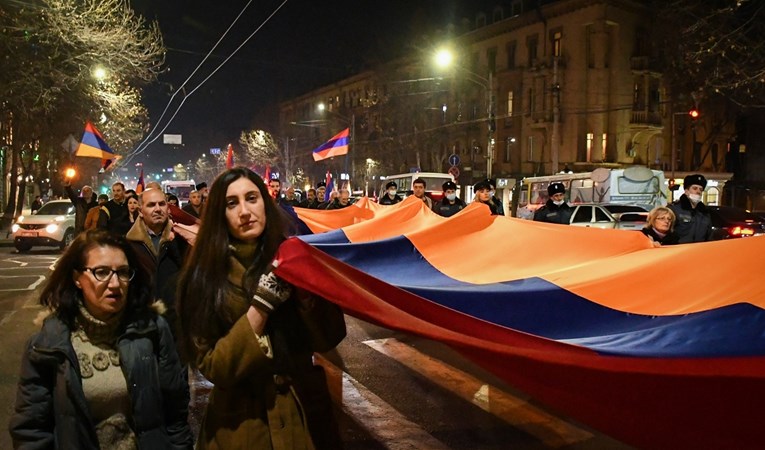 Armenija optužuje Azerbajdžan za ratne zločine u Nagorno Karabahu