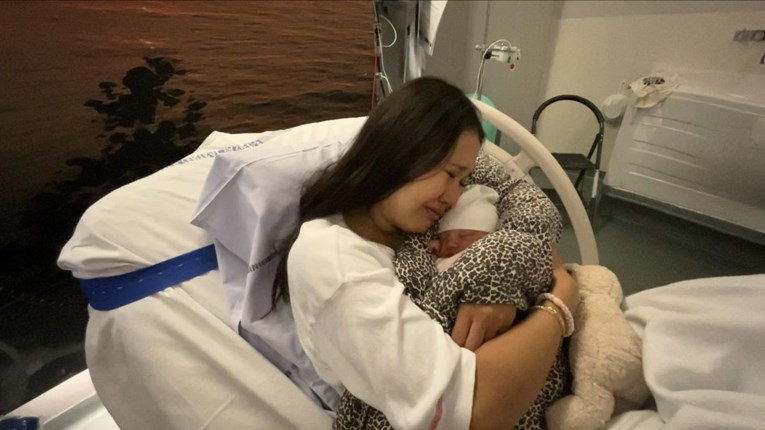 Prosvjedi u Danskoj: Majci oduzeto novorođenče jer nije "dovoljno Grenlanđanka"