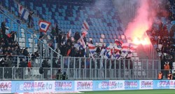 "Topovski udari zvone stadionom u Osijeku, a zaštitar sve to snima i smije se"