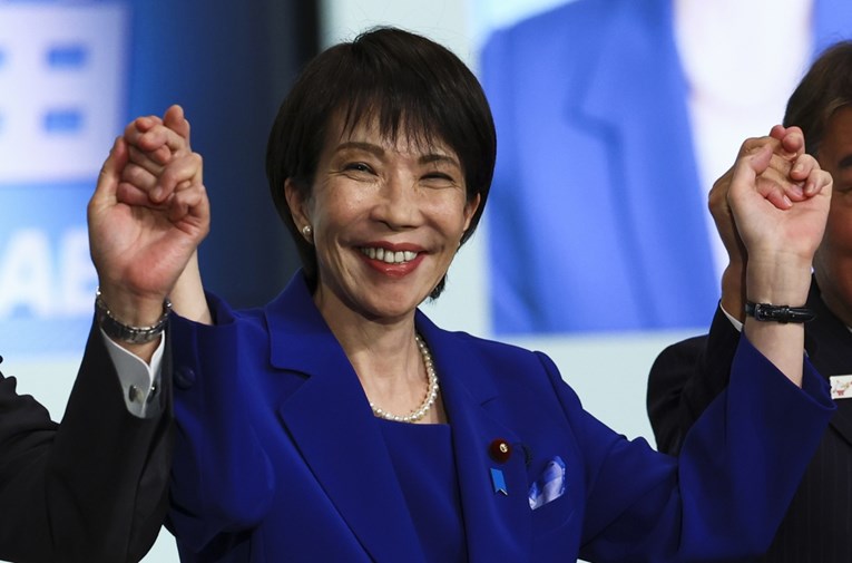 Japanska premijerka sazvala sastanak u 3 ujutro. "Noću spavam oko dva sata"