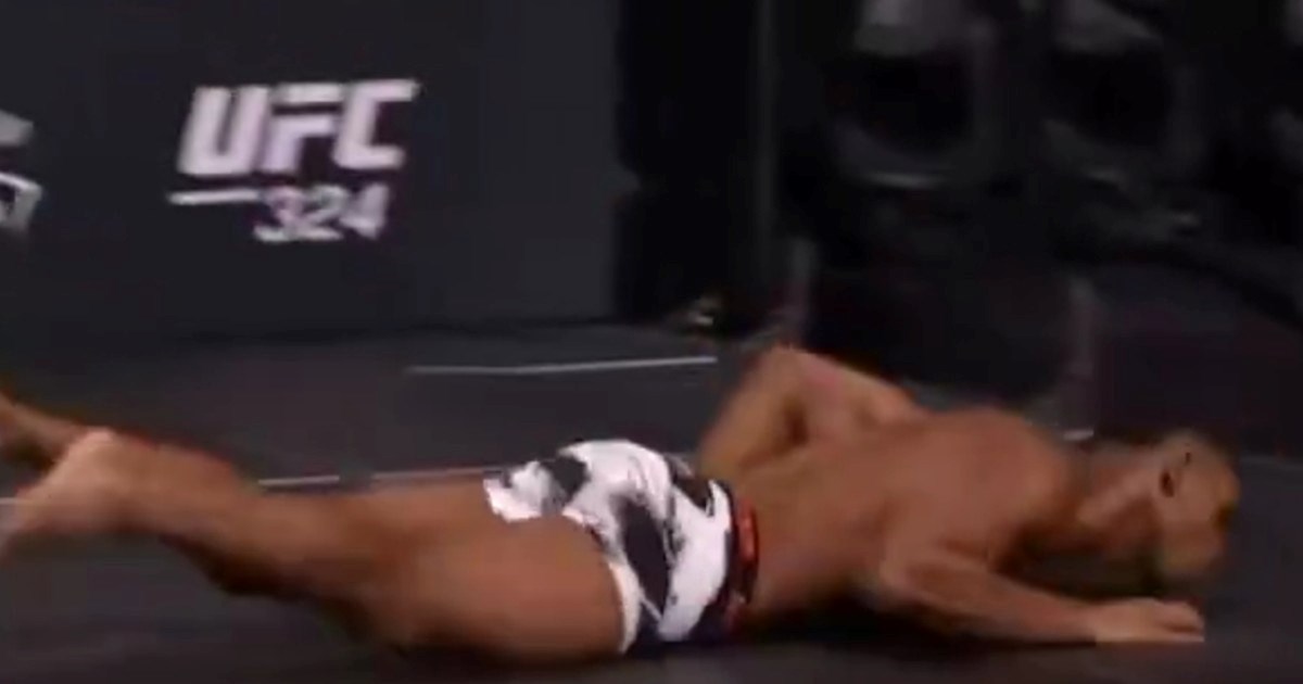 VIDEO UFC borac se srušio na vaganju. Prevezen je u bolnicu, borba otkazana