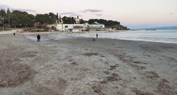 FOTO Velika oseka na splitskim plažama