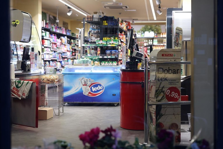 Najviše zaposlenih je u trgovini, pad u čak osam sektora