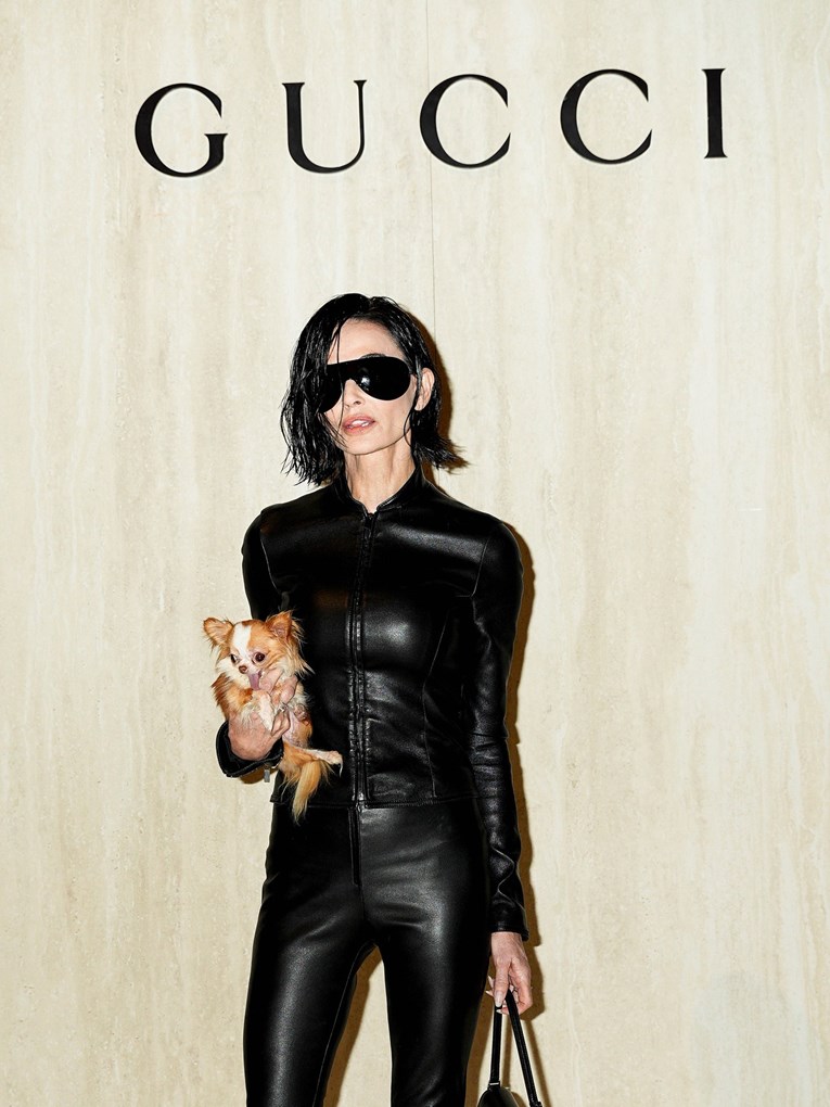 Demi Moore gotovo neprepoznatljiva na Tjednu mode u Milanu, ima novu frizuru