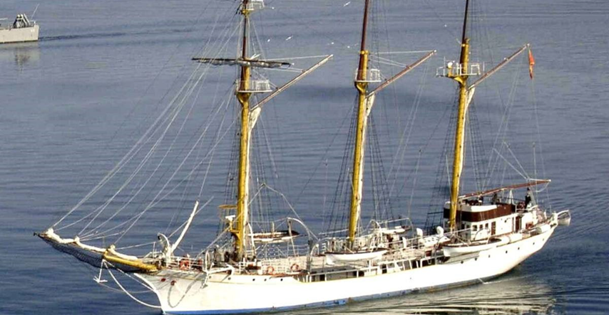 Hrvatska i Crna Gora svađaju se zbog jedrenjaka Jadran. Čiji je to zapravo brod?