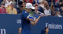 Legenda šokirala Amerikance na US Openu: Uperio reket kao pušku prema sucu