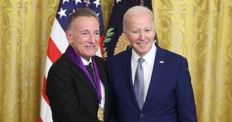Joe Biden odao počast Bruceu Springsteenu, Veri Wang, Juliji Louis-Dreyfus...