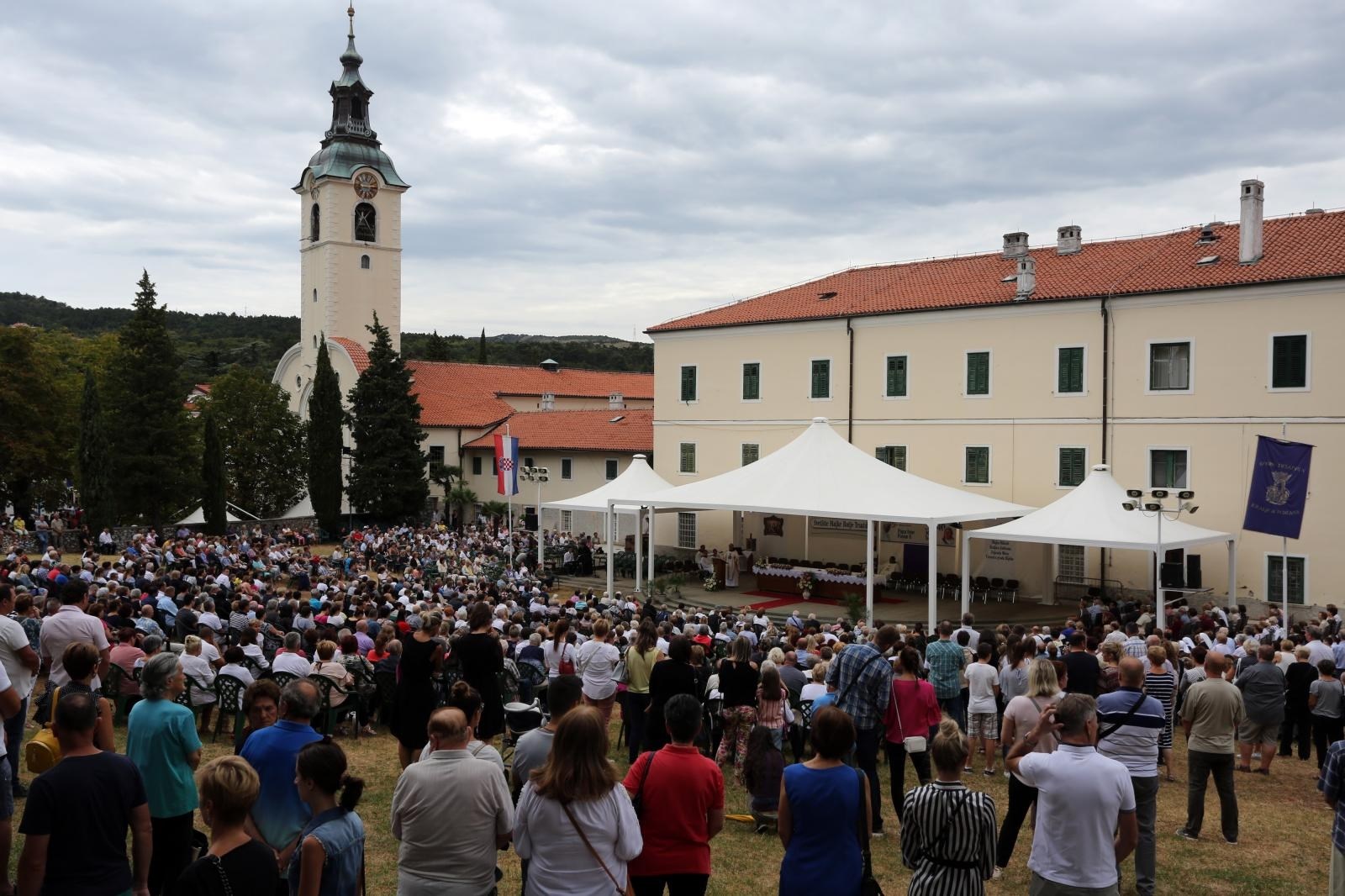 Kod Rijeke ukradena tri brončana kipa s Križnog puta