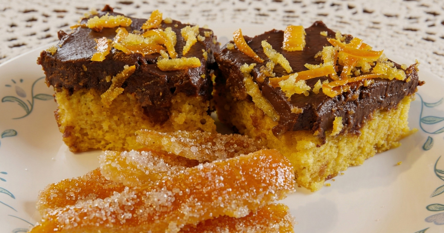 Čokoladne kocke s narančom: Sočan i brz desert gotov za sat vremena