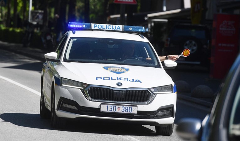 Vozio mrtav pijan i bez vozačke po Zagrebu. Oduzeli mu auto, mora platiti 3600 eura