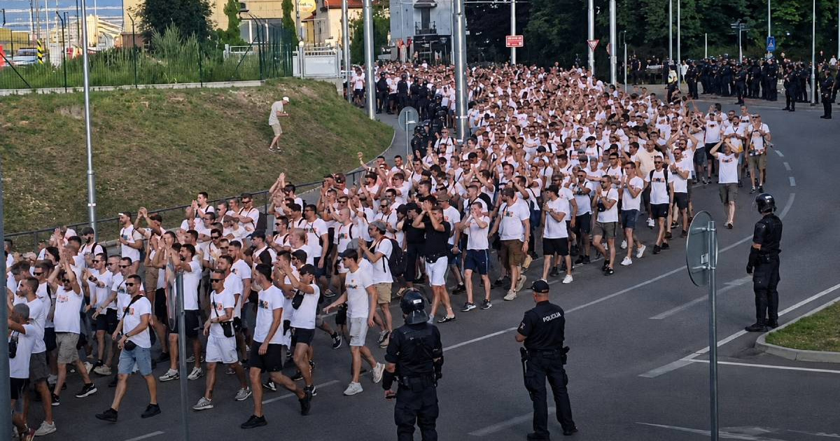 Pogledajte korteo Torcide uoči utakmice sa Žilinom