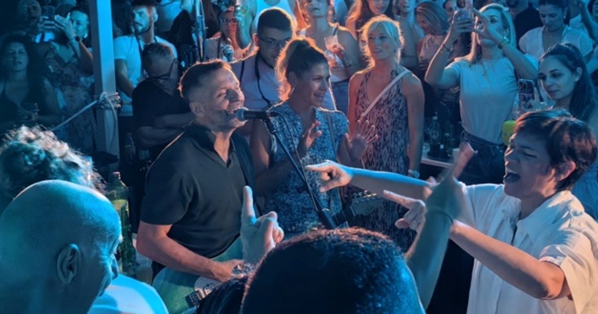 VIDEO Jelena Perčin i Ante Gelo skupa zapjevali Vjeruj u ljubav, pao je i poljubac