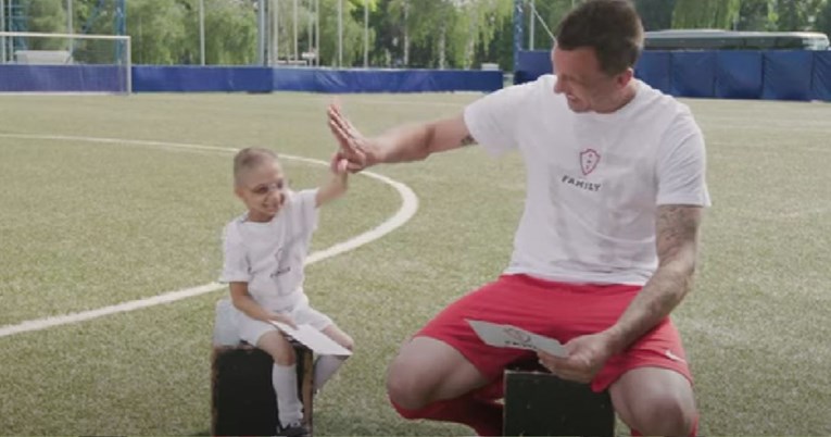 VIDEO Bolesni dječak upoznao idola Mandžukića: Bio sam budan kad si zabio Engleskoj