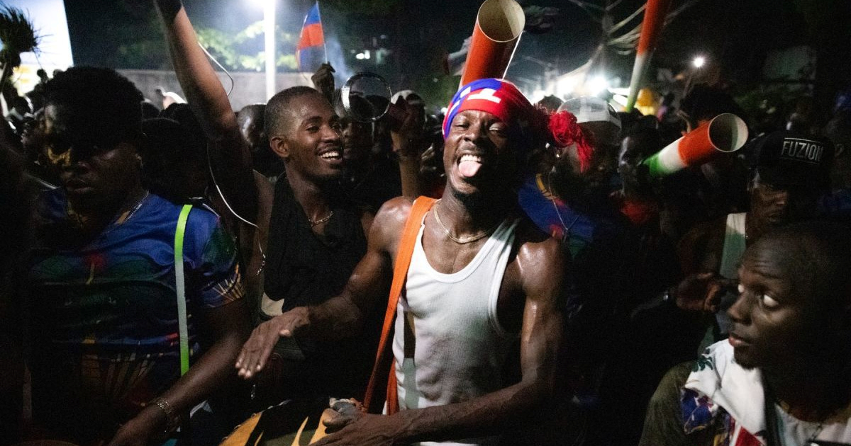 Državom vladaju bande, razorena je potresima i kolerom. Ovako slave izboreni SP