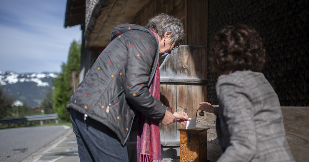 Švicarci referendumom odlučili da će zaštiti gotovinu