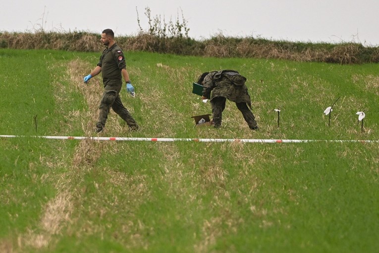 Dron nepoznatog porijekla pao na vojnu bazu u Poljskoj
