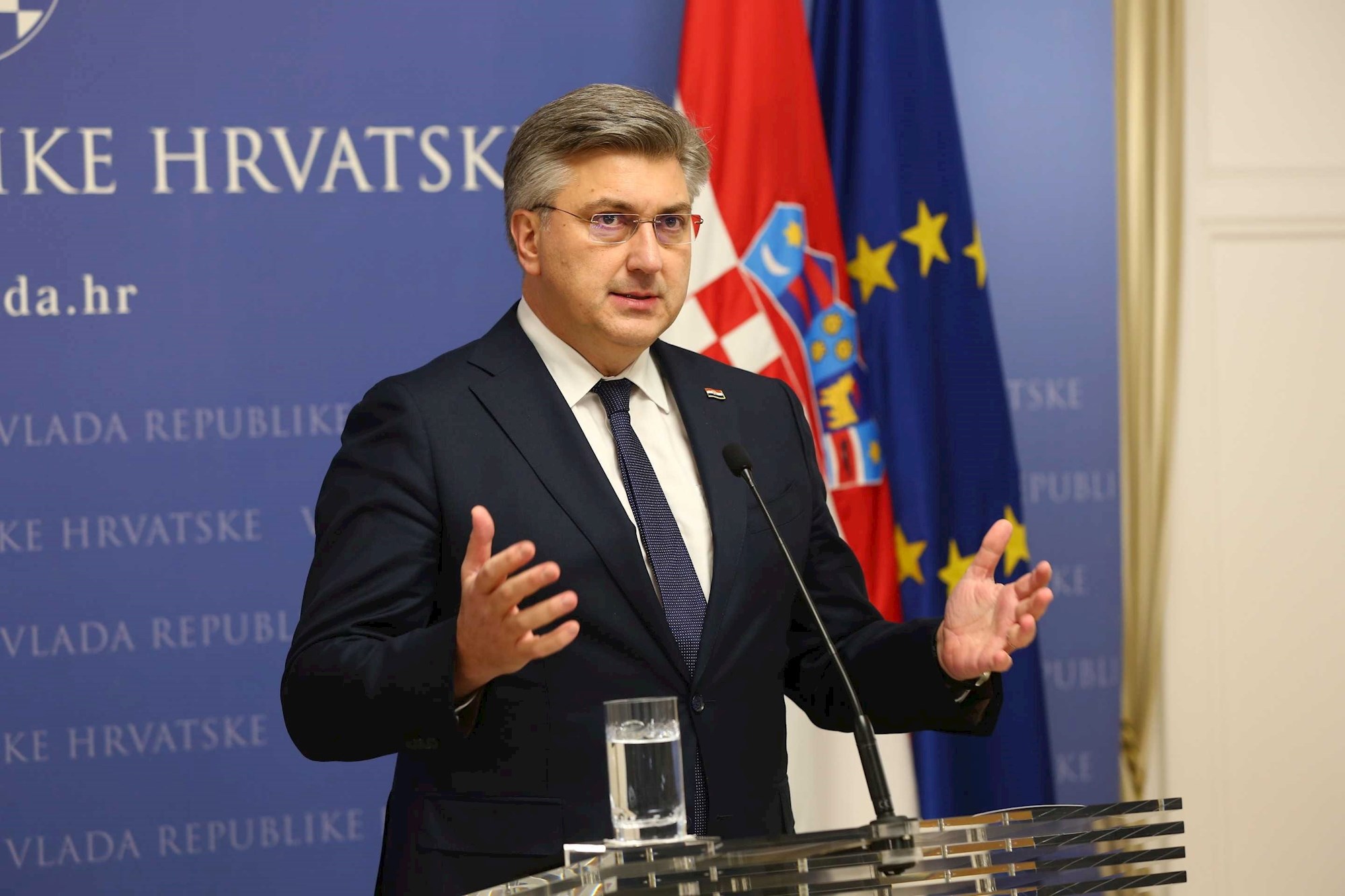 Plenković: Smjenjujem i Hanžeka