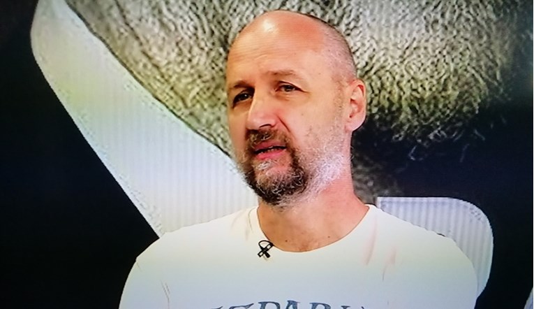 Dino Rađa je u RTL-ov dnevnik došao u majici s 18+ natpisom