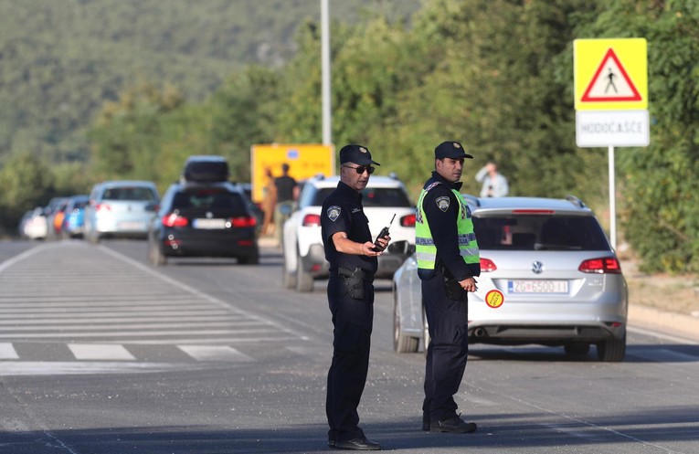 Dvije noći zbog asfaltiranja zatvorena cesta na dionici Dicmo-Sinj