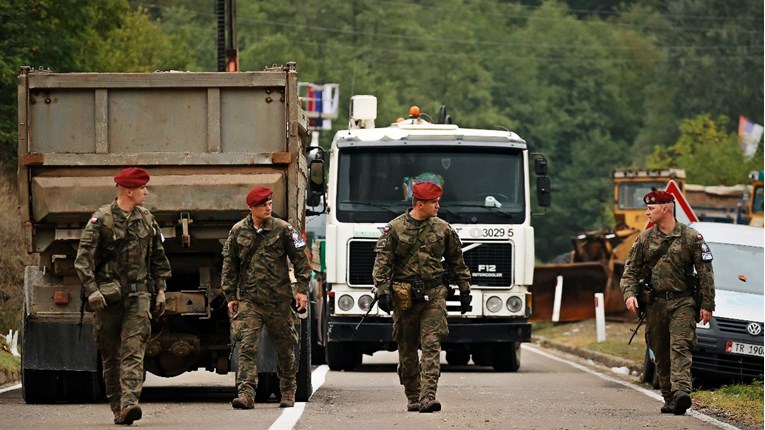 NATO raspoređuje vojne rezerve na Kosovu