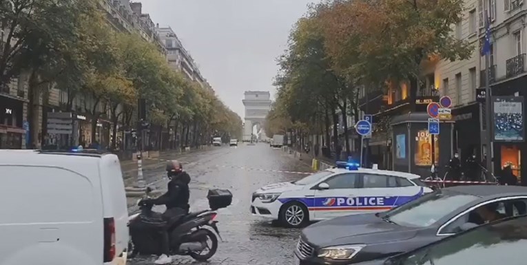 U centru Pariza nađena torba sa streljivom, područje evakuirano