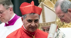 Papa bio na misi s kardinalom kojeg je prošle godine smijenio