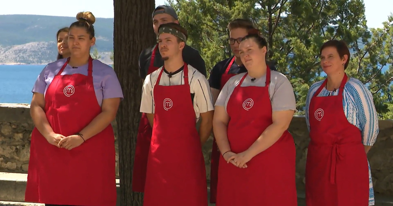Novi izazov zadao probleme kandidatima MasterChefa, Lara dovela svoj tim do pobjede