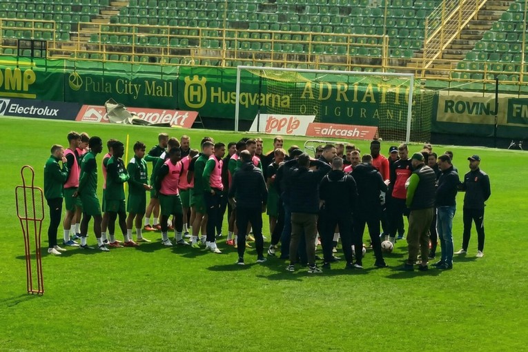 Demoni prekinuli trening Istre. Trener i igrači nisu progovorili ni riječ