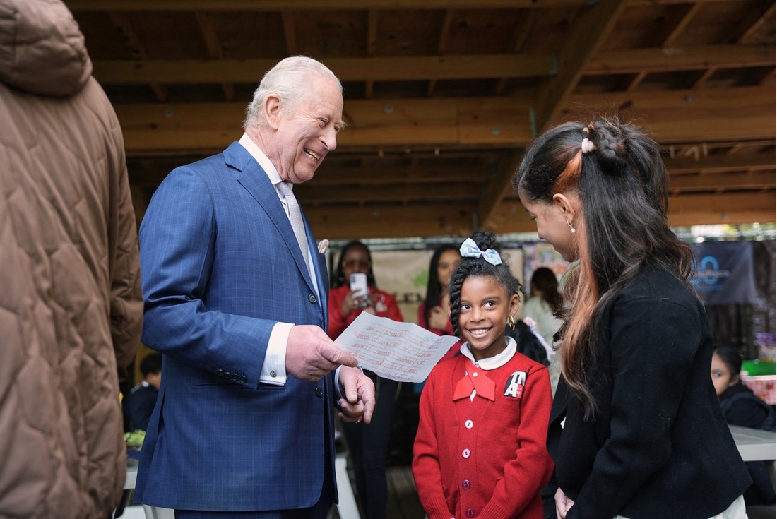 "Sviđa mi se vaša kosa": Kralj Charles dobio kompliment od djeteta u Harlemu