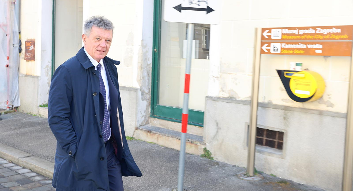 Nacional: Turudić dobio dva policijska čuvara, ali ne voze ga u blindiranom Mercedesu