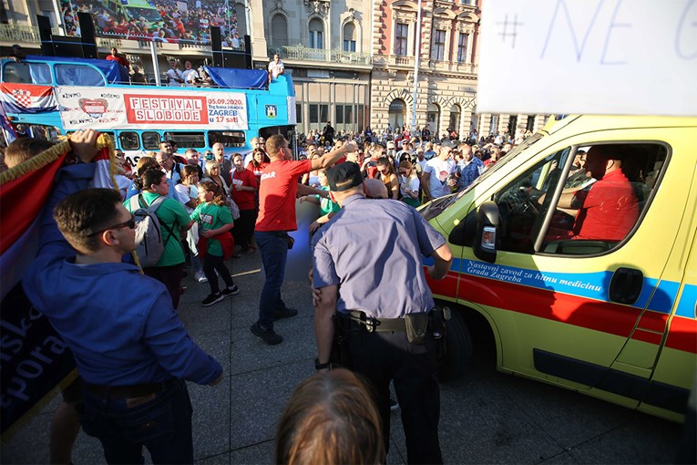 Hrvatska komora medicinskih sestara o incidentu na Trgu: Nerazuman, sebičan čin