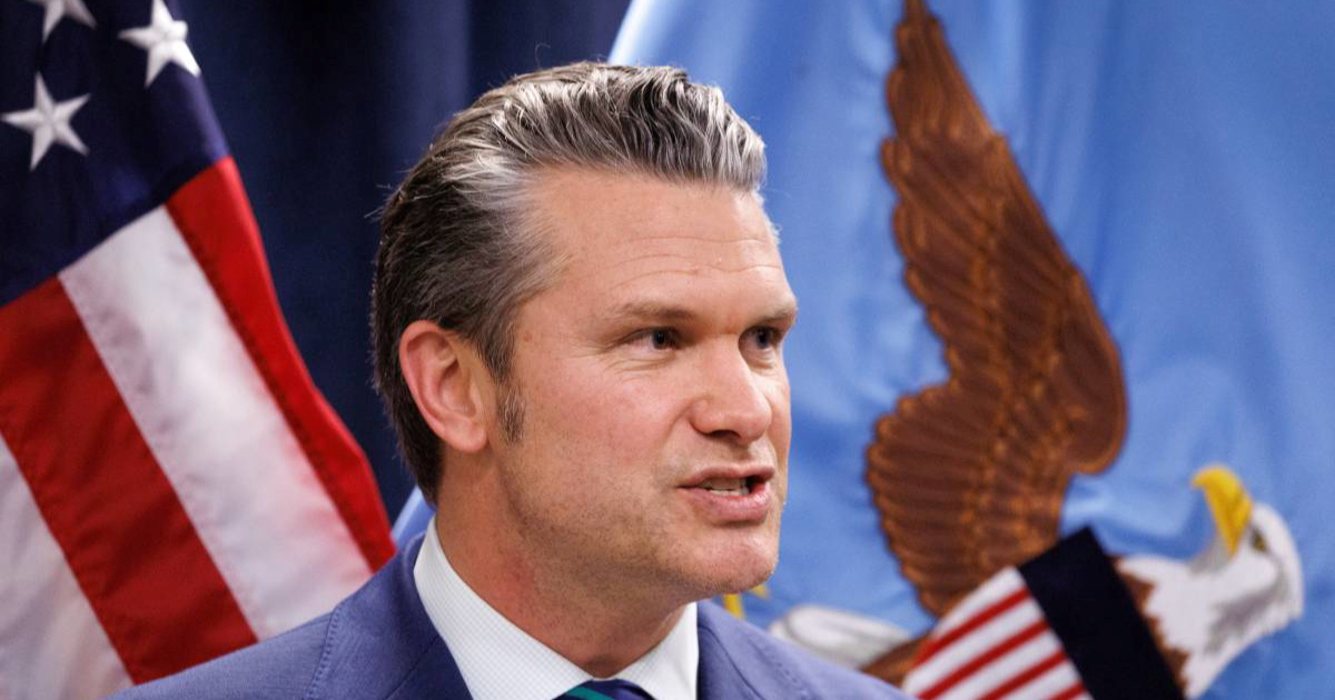 Hegseth: SAD pokušava probiti internetski mrak u Iranu