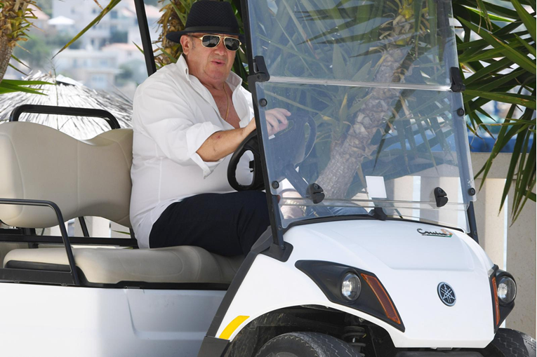 Novi detalji: Kerum Audijem udario Mazdu kod svog hotela. Dobio 15 dana zatvora