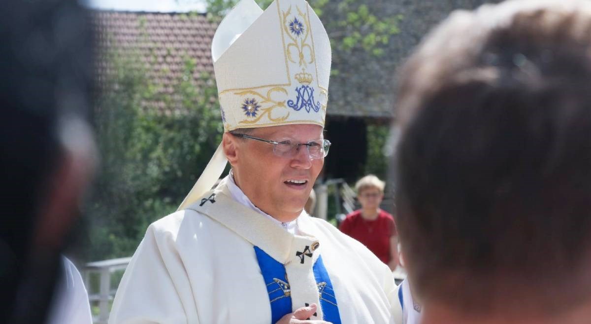 Nadbiskup Đuro Hranić zaražen koronavirusom