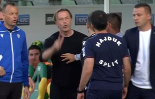 VIDEO Žestoka rasprava bivšeg i sadašnjeg trenera Hajduka. Tramezzani dobio crveni