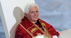 Vatikan objavio nove informacije o zdravstvenom stanju bivšeg pape