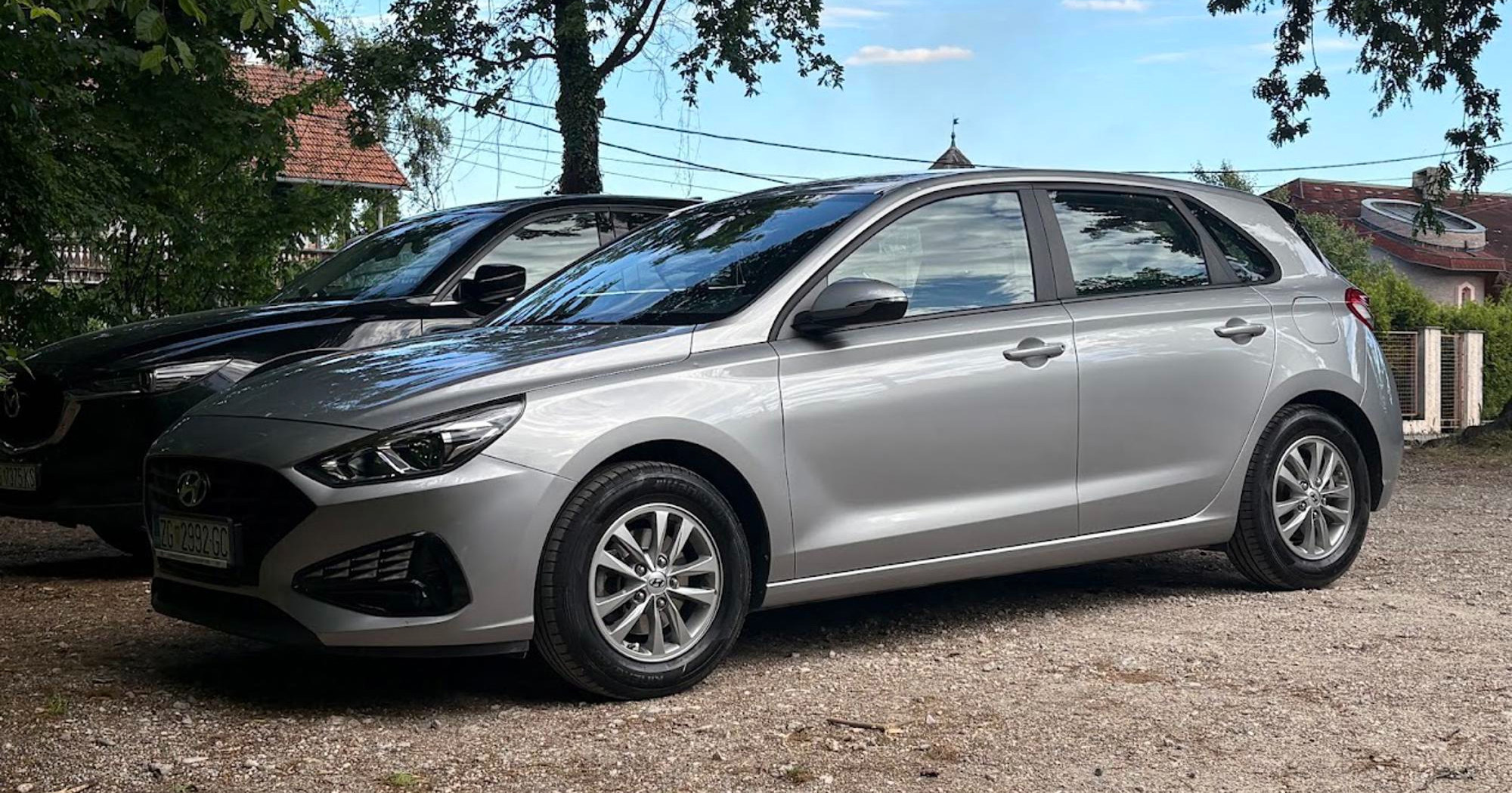 Ovaj Hyundai i30 je prešao 61.000 km, registriran je do lipnja 2027. Prodaje se