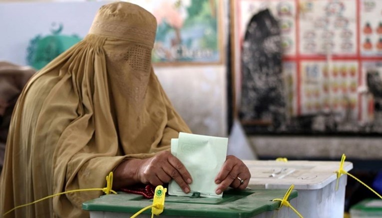 Izbori u Pakistanu: Vodi stranka bivšeg premijera s podrškom moćnih generala