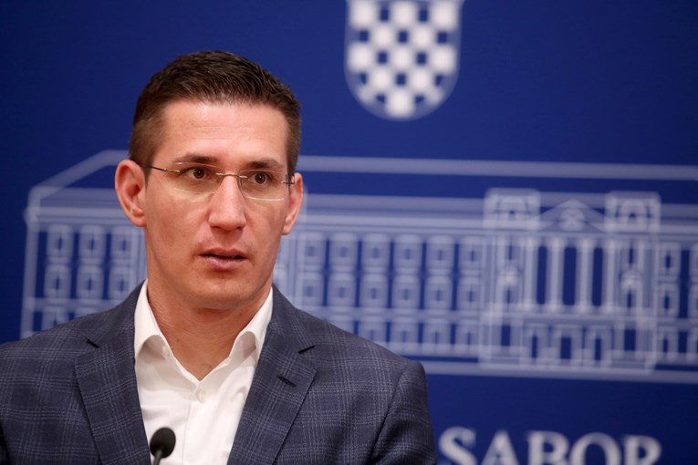 Mostovac tvrdi da je korupcija razlog Plenkovićeve nervoze na jučerašnjem aktualcu