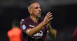 Franck Ribery (39) produljio ugovor s klubom koji je čudesno ostao u Serie A