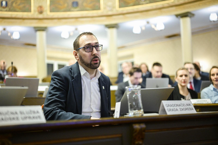 Herman: Ljuti ste jer vas je premijer nadigrao oko dočeka. Tomašević: Trolate