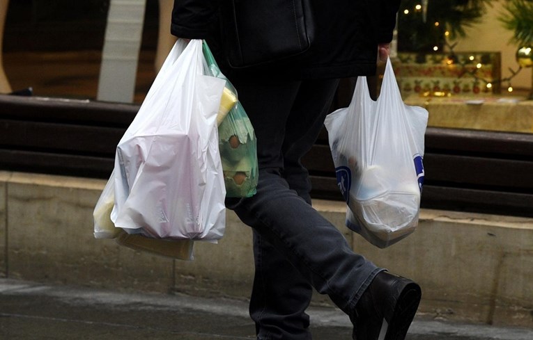 Zabrana plastičnih vrećica doživjela totalni fijasko?