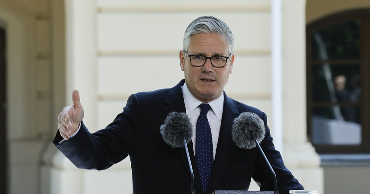 Starmer se povlači iz britanskog parlamenta. Želi se baviti međunarodnim pitanjima