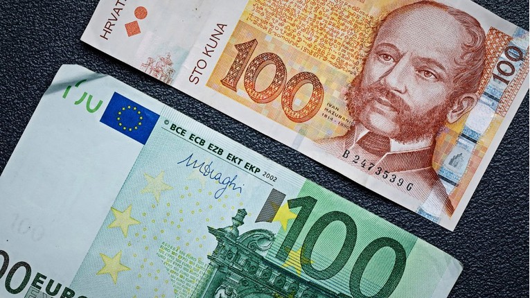 Kuna na dnevnoj i tjednoj razini oslabila prema euru