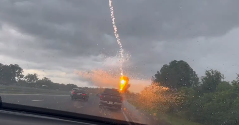 Žena snimila udarac munje u kamionet, meteorolozi video prozvali nevjerojatnim