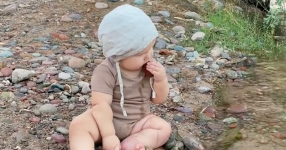 Mama koja se ne boji bakterija svom djetetu dopušta da jede zemlju i kamenje