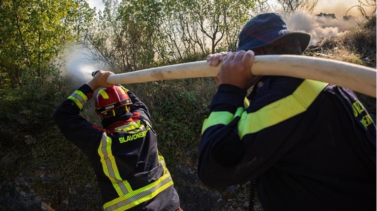 Muškarac priveden zbog sumnje da je podmetnuo više požara na dubrovačkom području