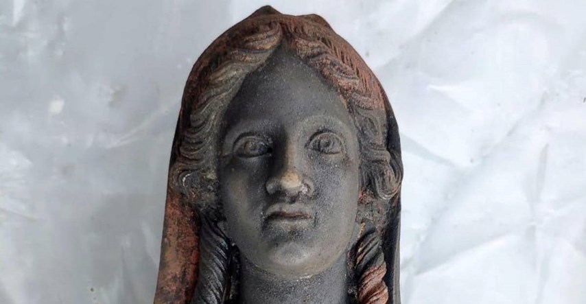 FOTO U Italiji pronađeni savršeno očuvani drevni brončani kipovi