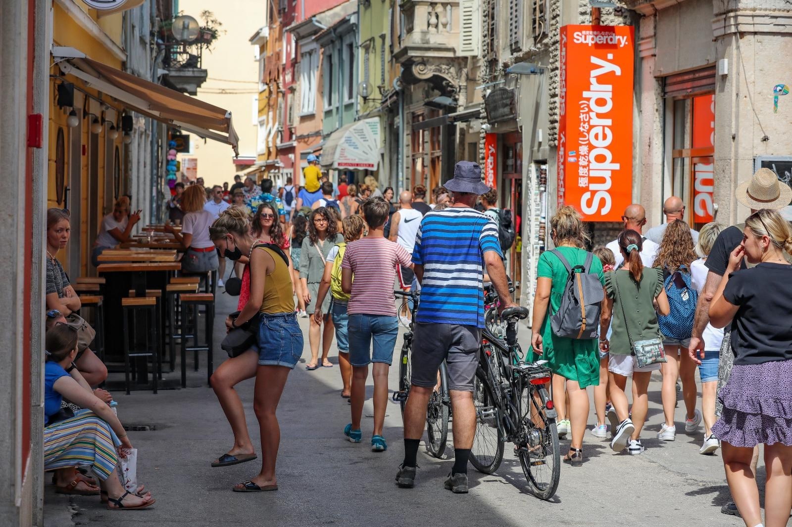 Božinović: Nije neočekivano da nam brojevi rastu kad imamo toliko turista